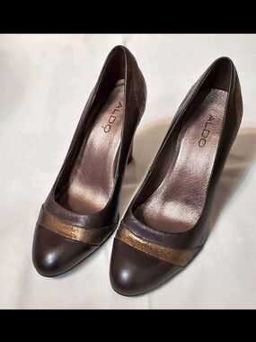 Aldo Dark Brown Leather Pumps with Gold Band